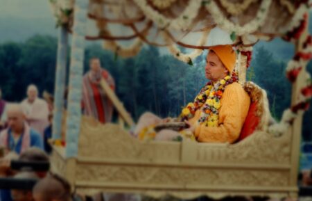 Krishnas: Gurus. Karma. Murder