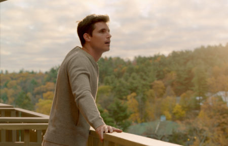 Upload - Robbie Amell -Season 1